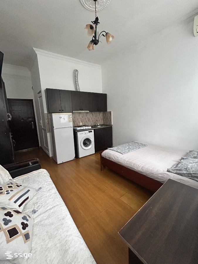 7 - 1 rooms