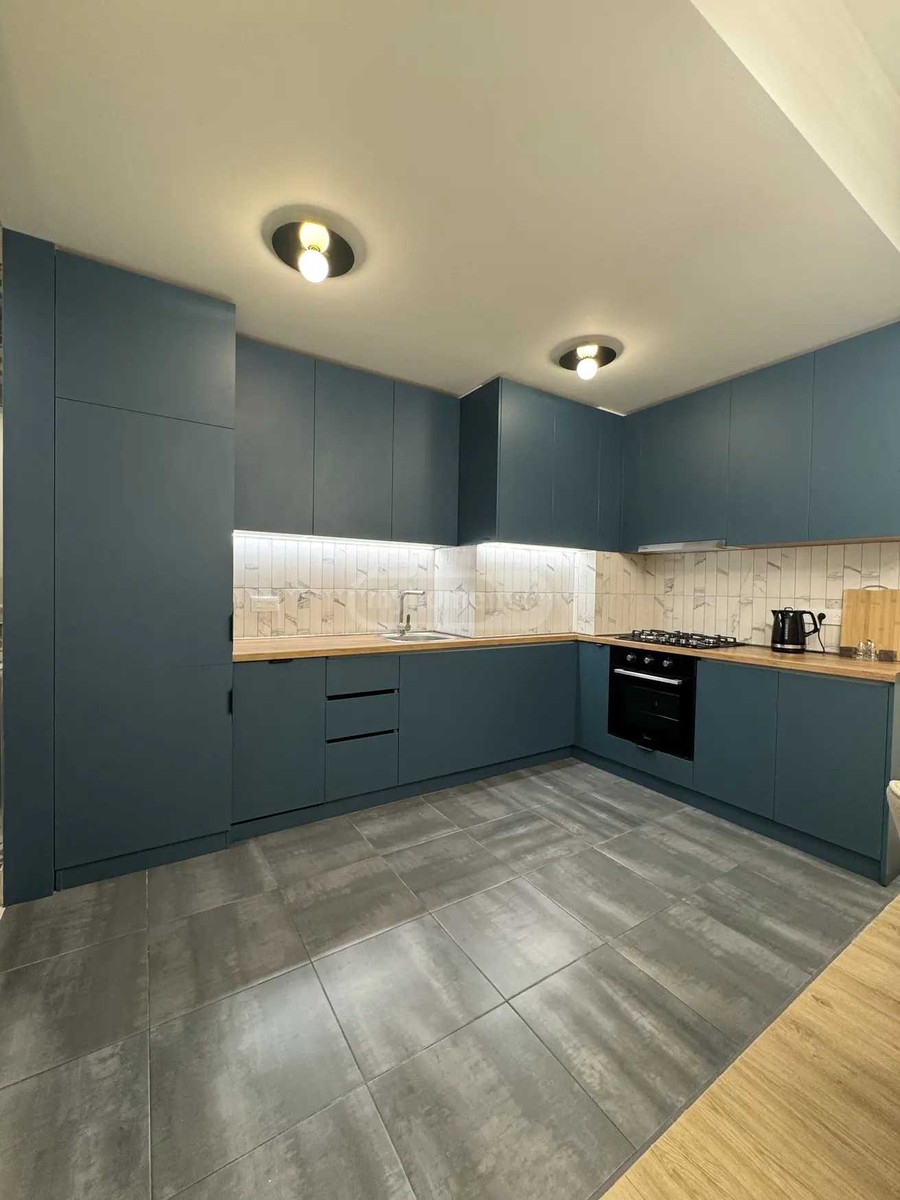 Kikvidze st. - 3 rooms