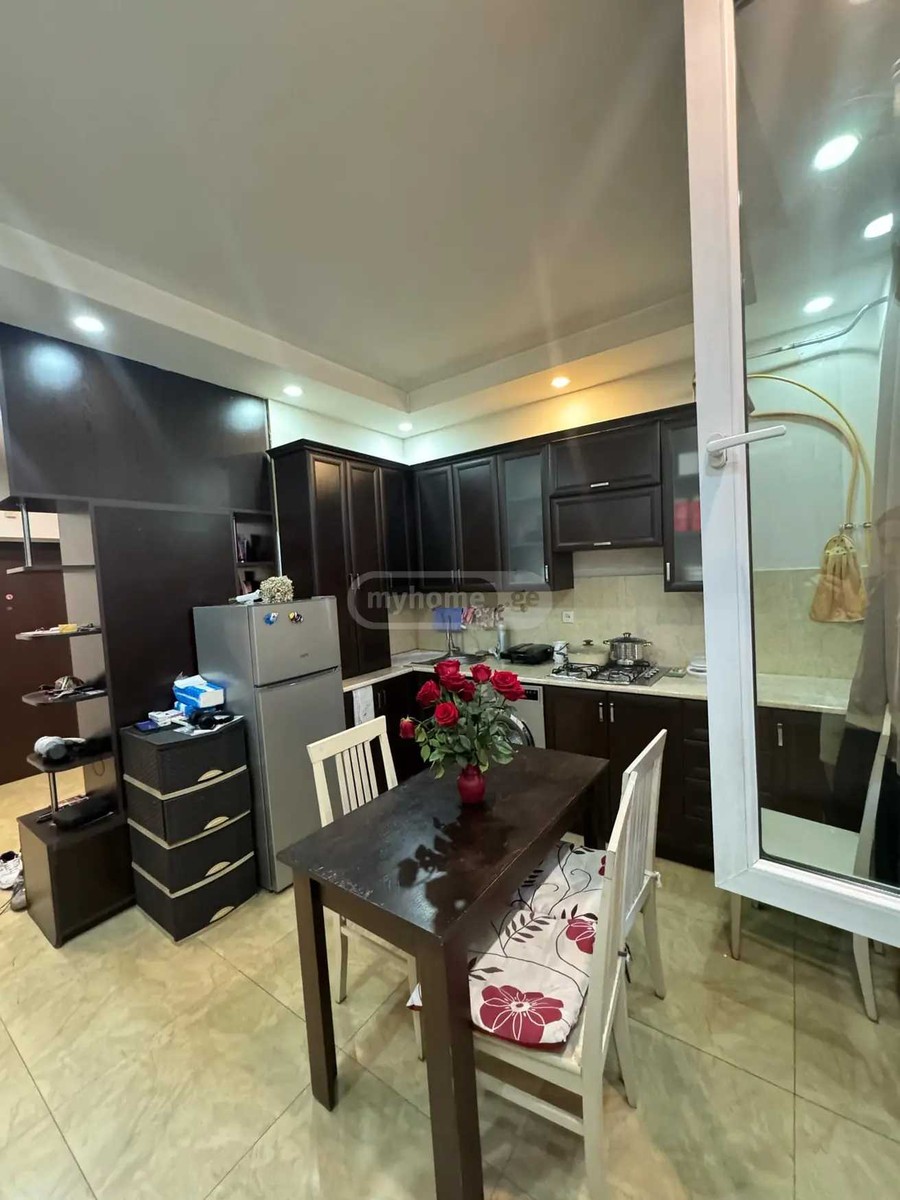 pekini st. 39 - 2 rooms