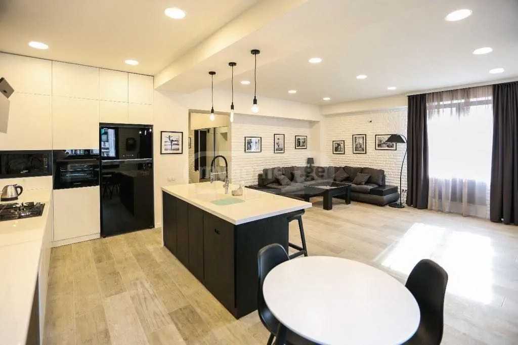 i. nikoladze st. - 4 rooms