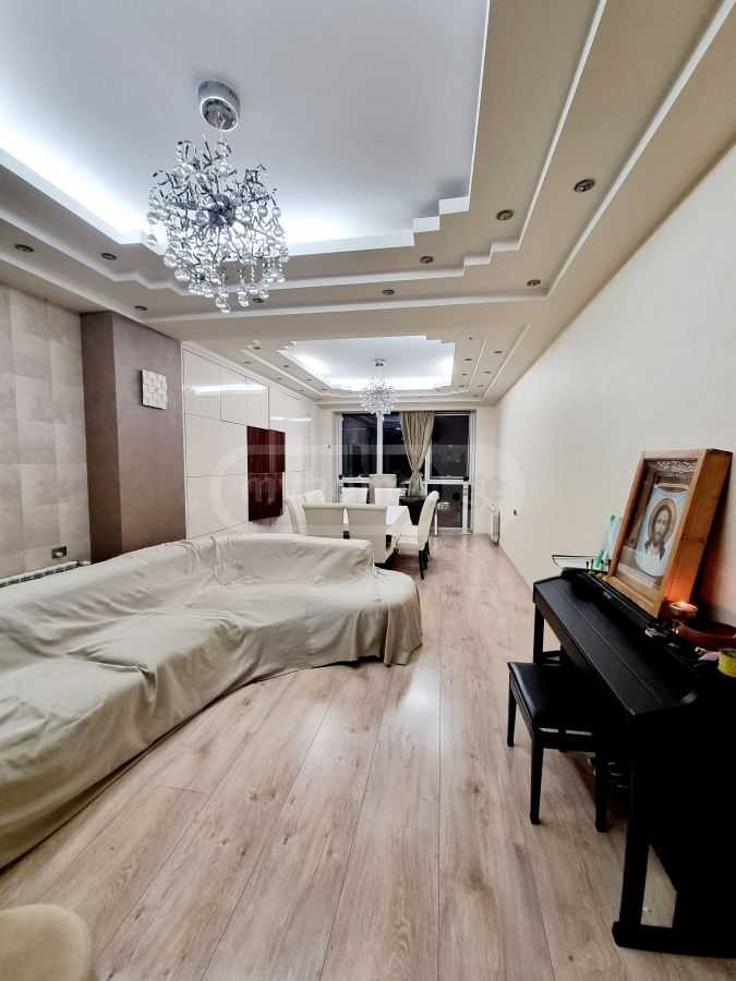kavtaradze st. 14 - 4 rooms