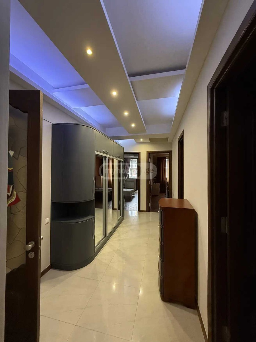 Kazbegi avenue - 5 rooms