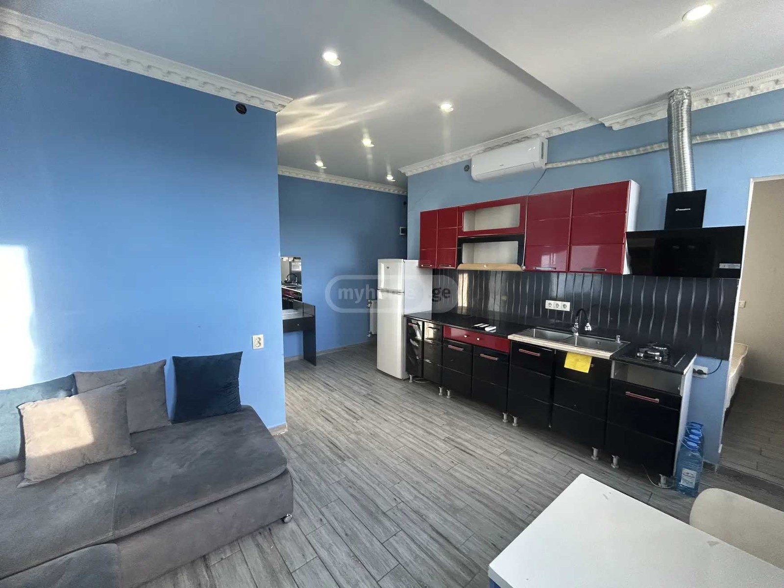 Kazbegi avenue - 3 rooms