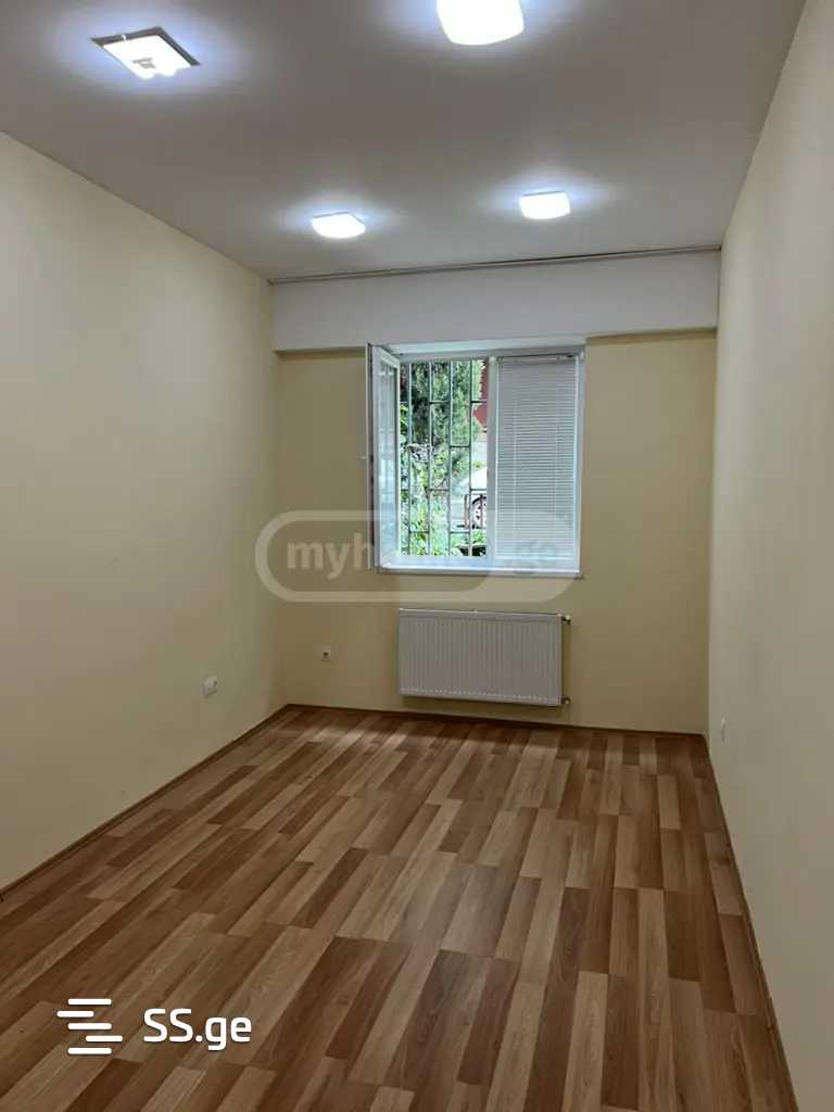 Chakhava st. 5 - 3 rooms