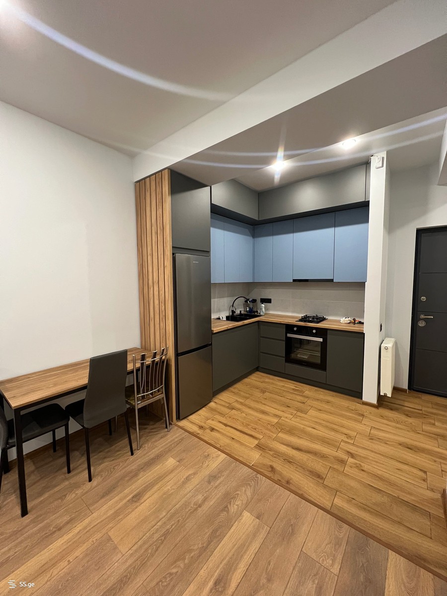 lomtatidze st. 7 - 2 rooms
