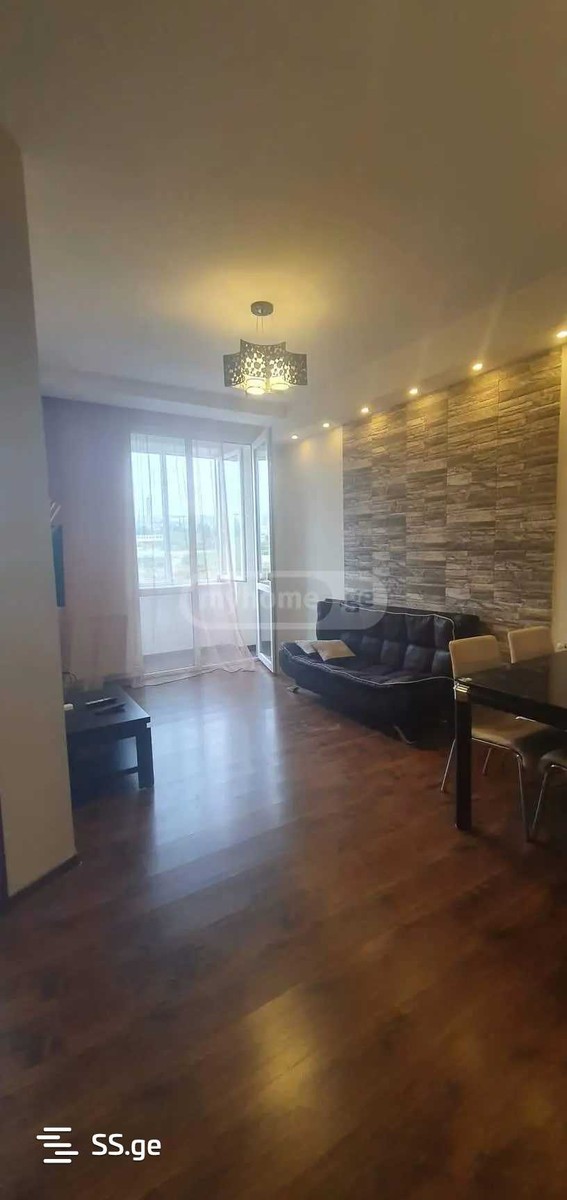 a.wereTlis avenue 121 - 2 rooms