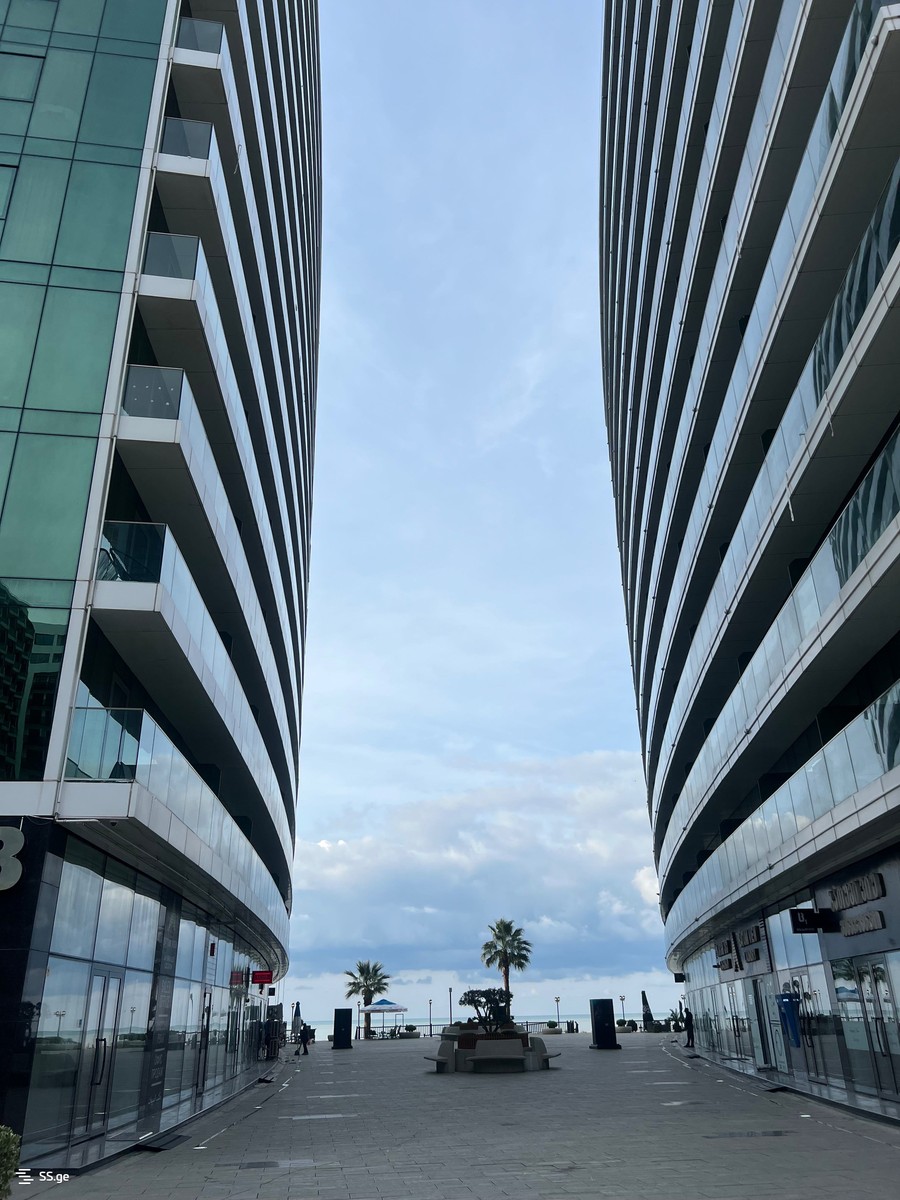 Lech and Maria Kaczynski street Batumi - 2 rooms