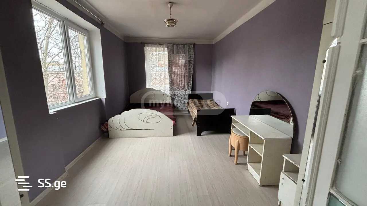 a.wereTlis avenue 70 - 3 rooms