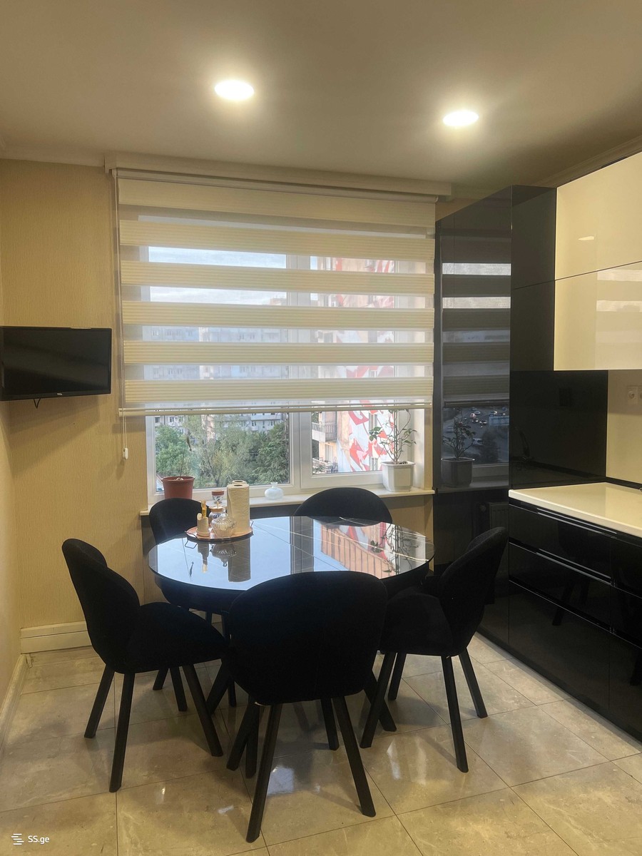 panaskerteli st. - 4 rooms