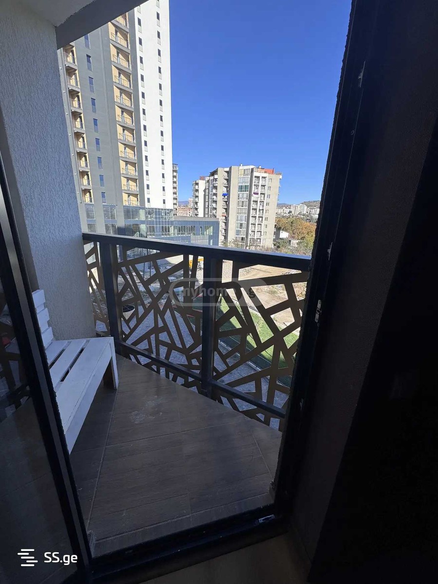 bakradze st. 3 - 3 rooms