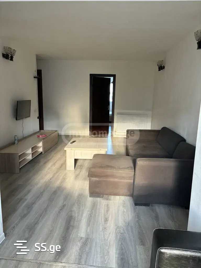 pekini st. - 3 rooms