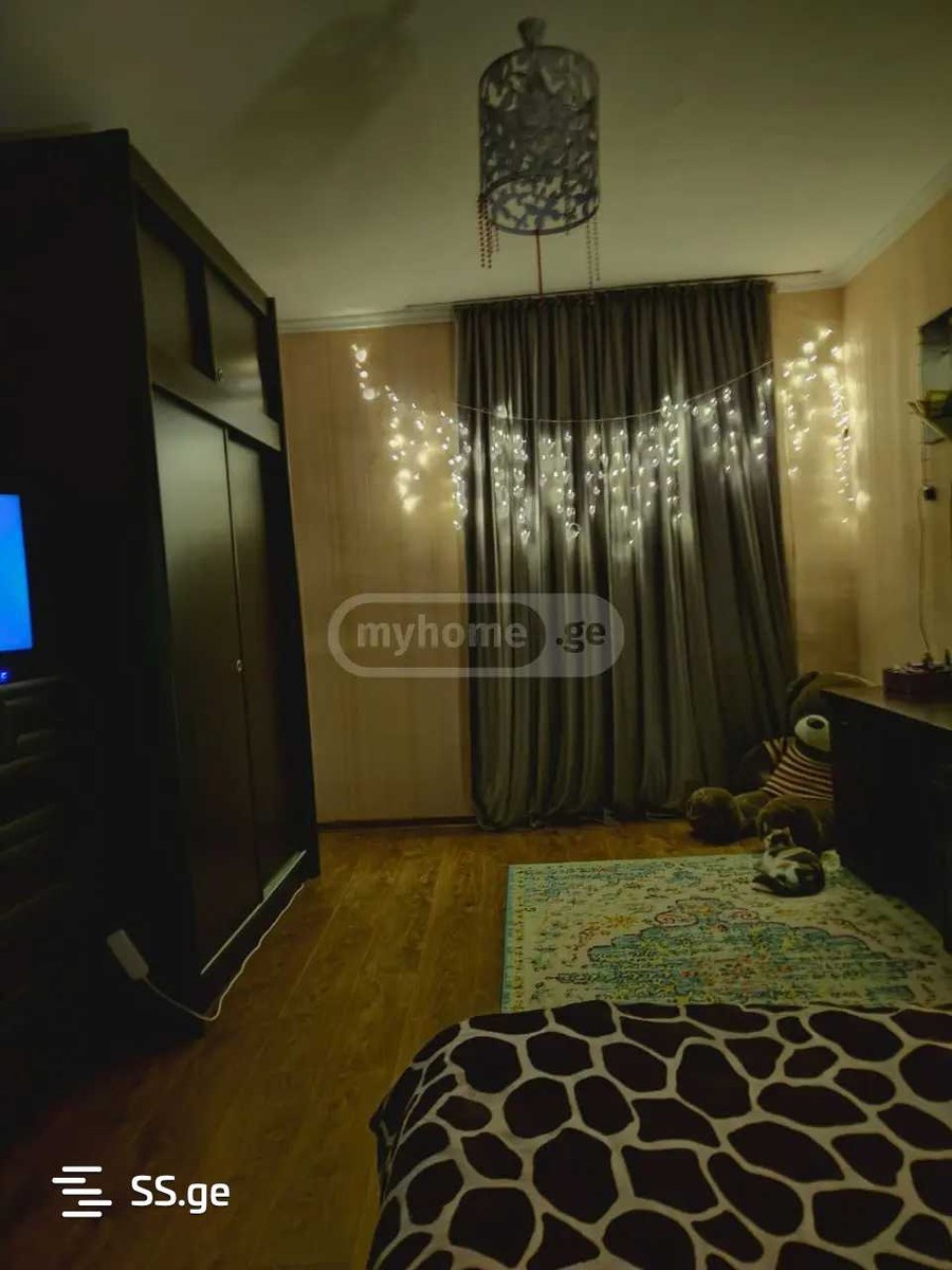 kindzmarauli st. 5 - 6 rooms