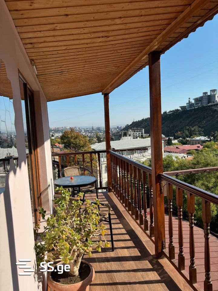 shindisi st. - 3 rooms