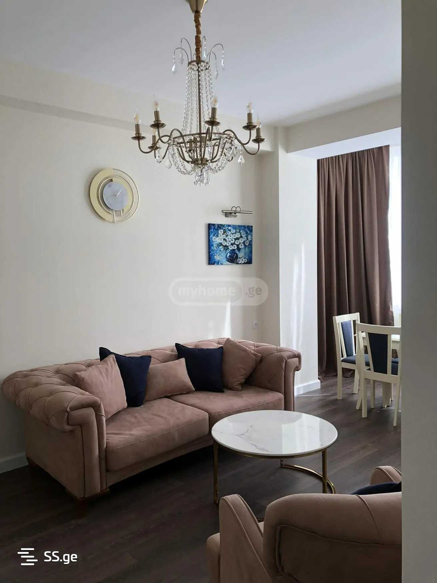 n. zhvania st. 8 - 3 rooms