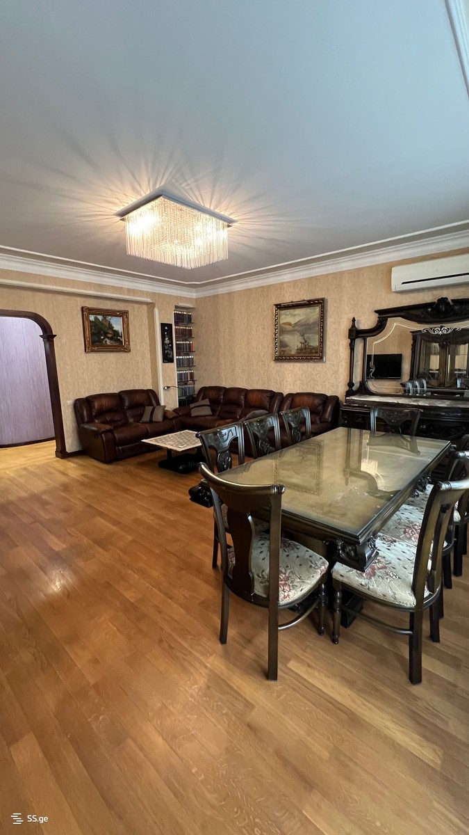 sairme st. - 4 rooms