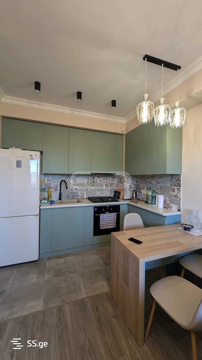 zestaponi st. 0 - 3 rooms