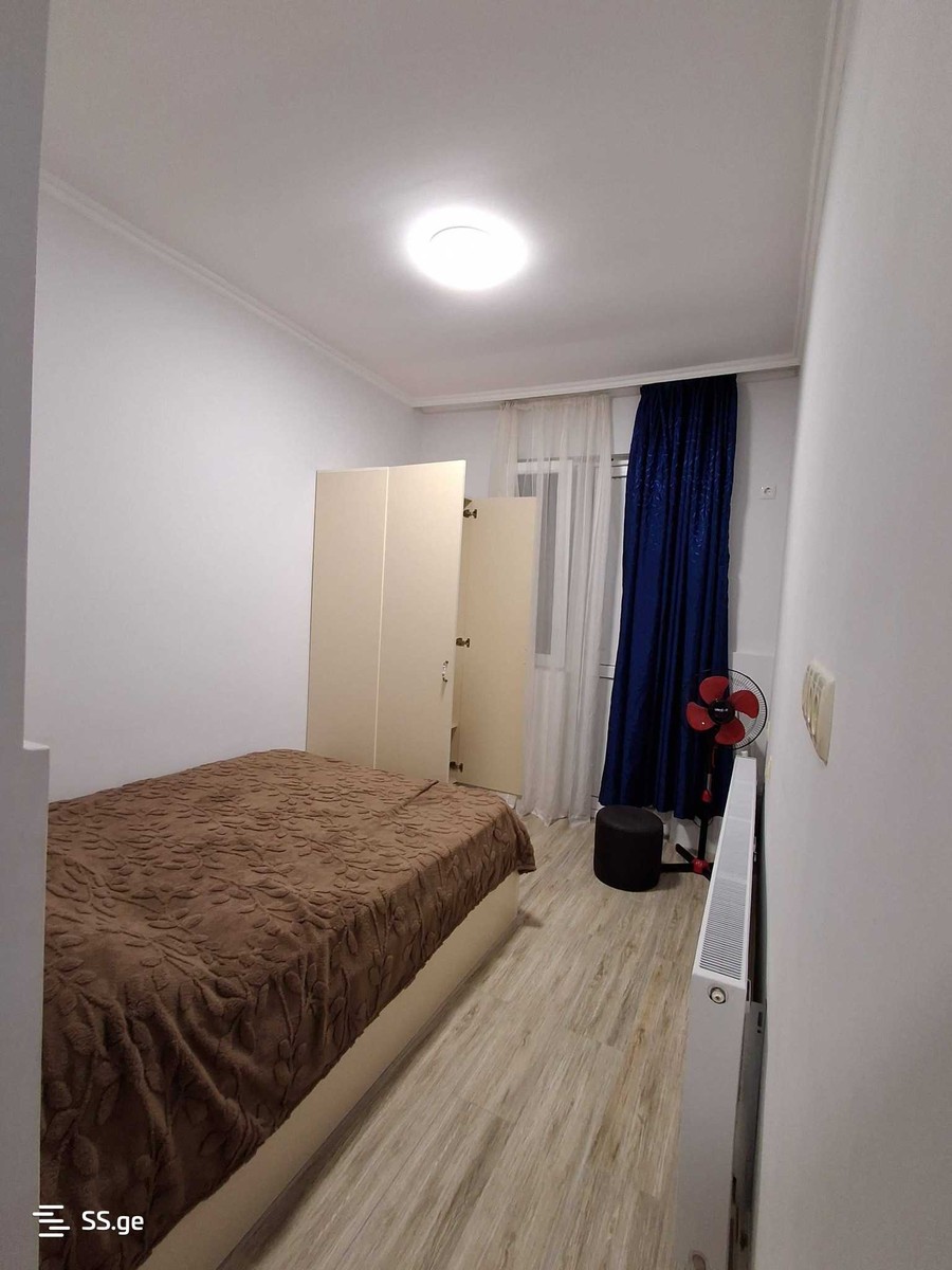 25 - 1 rooms