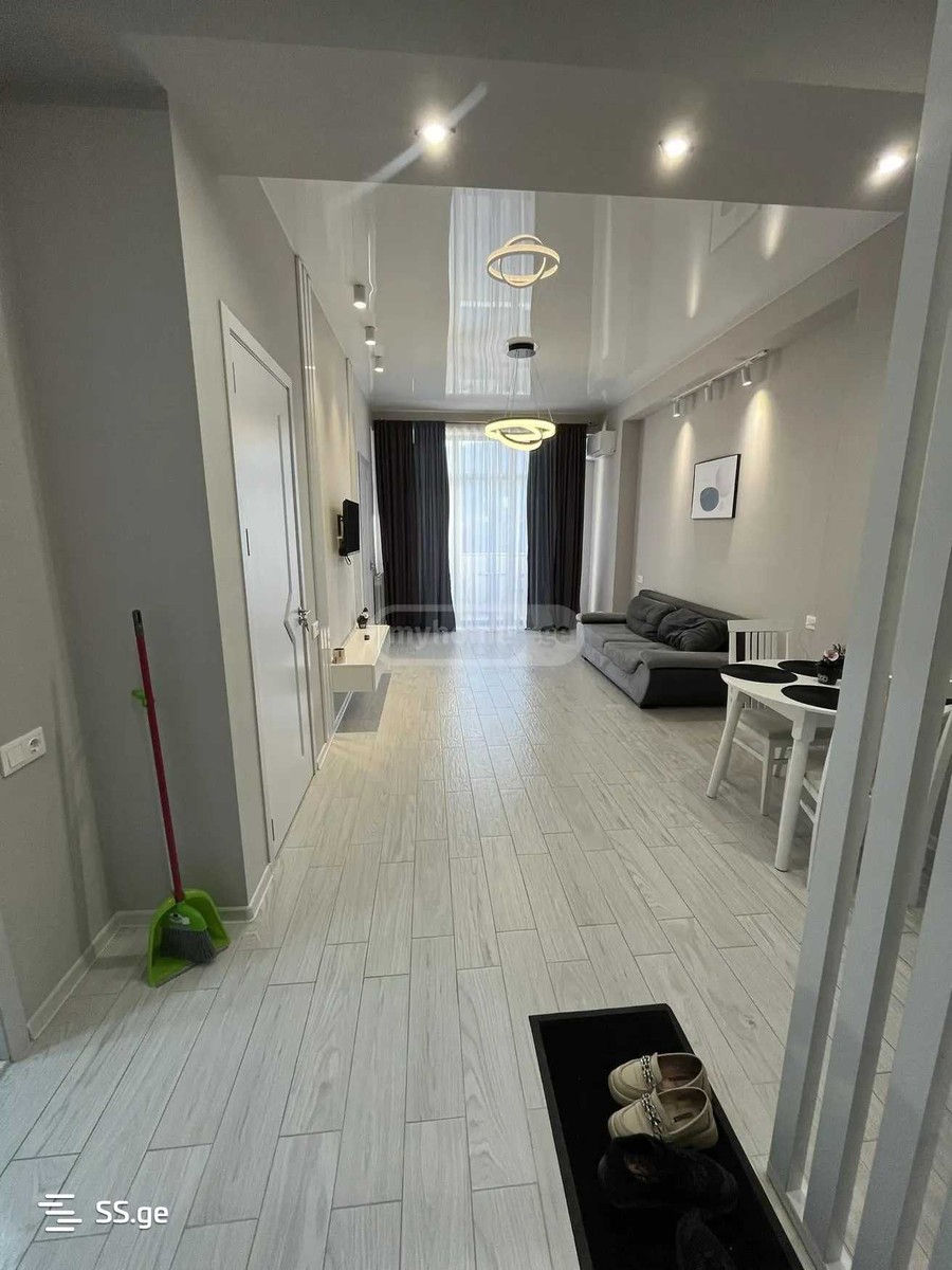 Holbruki st. 9 - 3 rooms