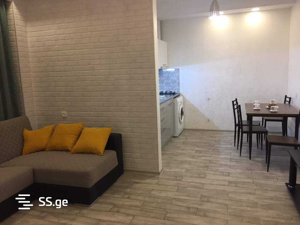 5 - 3 rooms