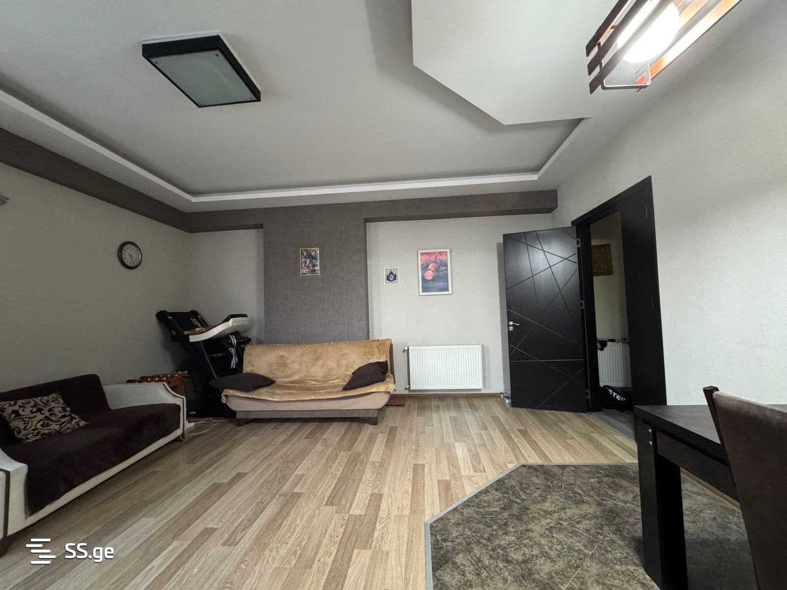 O.Lortkipanidze st. - 3 rooms