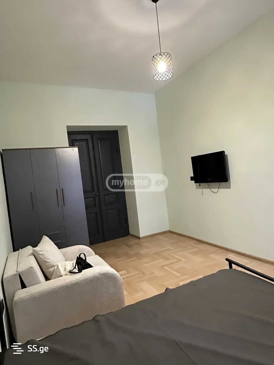 toidze st. - 3 rooms