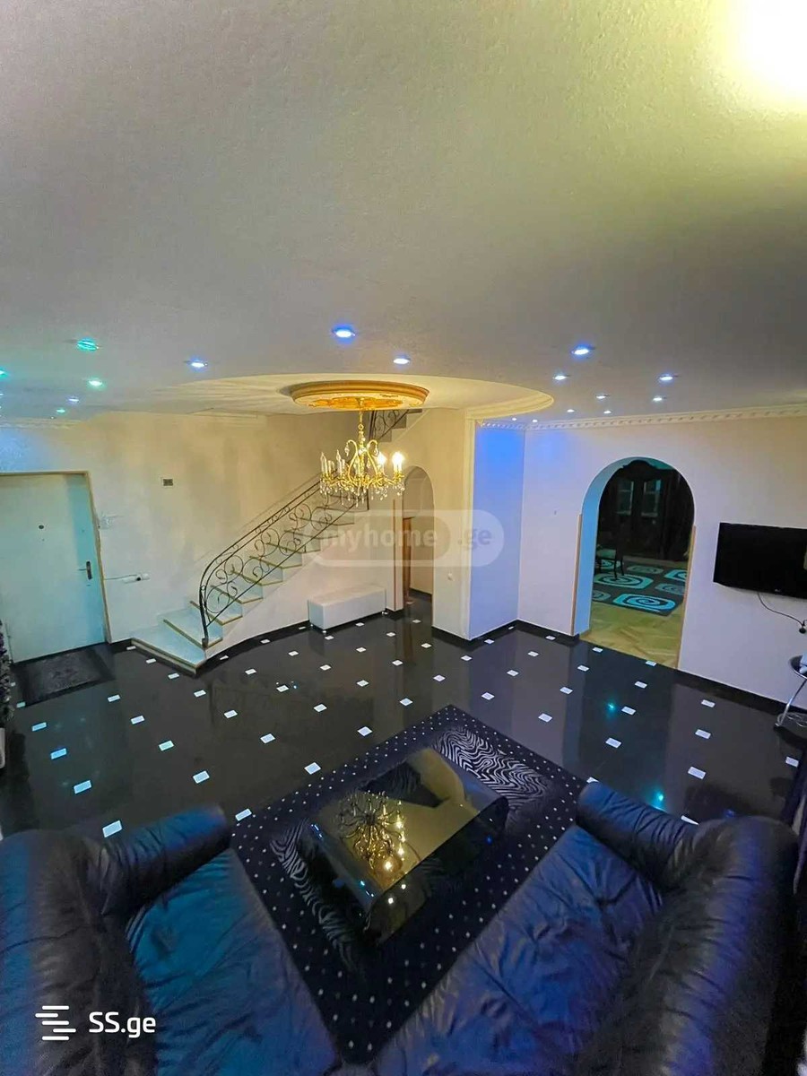 vaja-pshavela avenue - 10 rooms