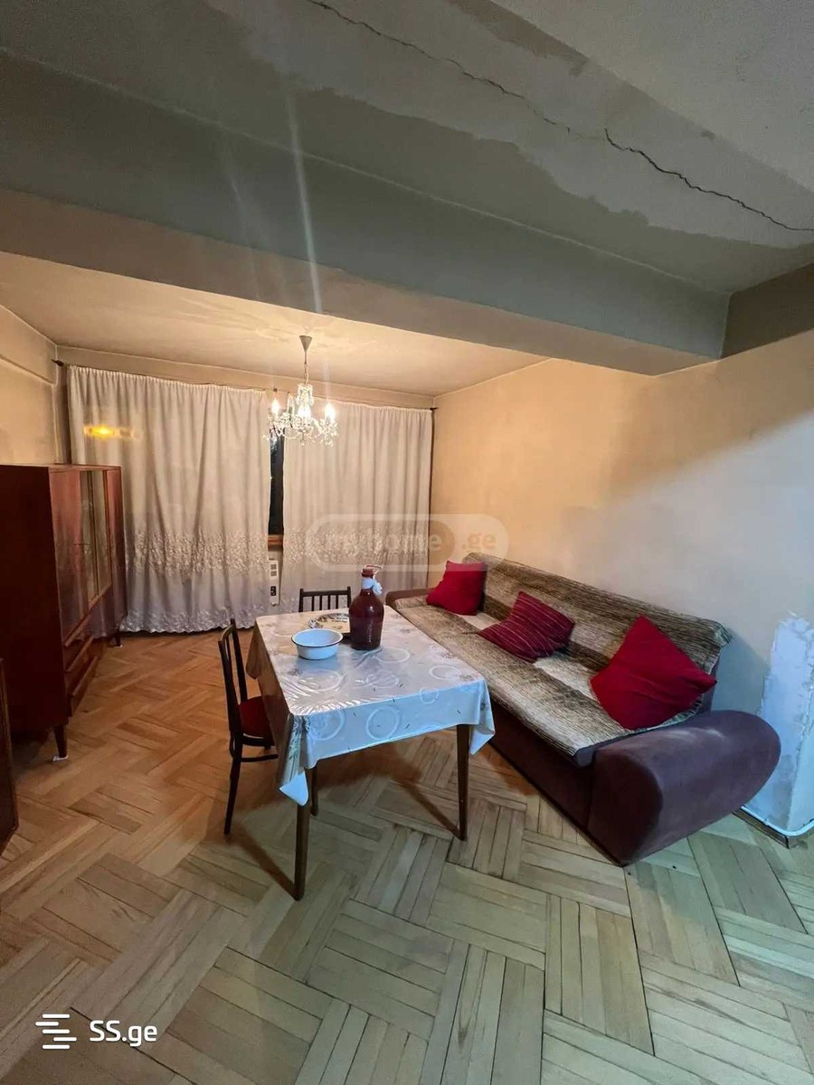 Gr. Robakidze Ave - 3 rooms