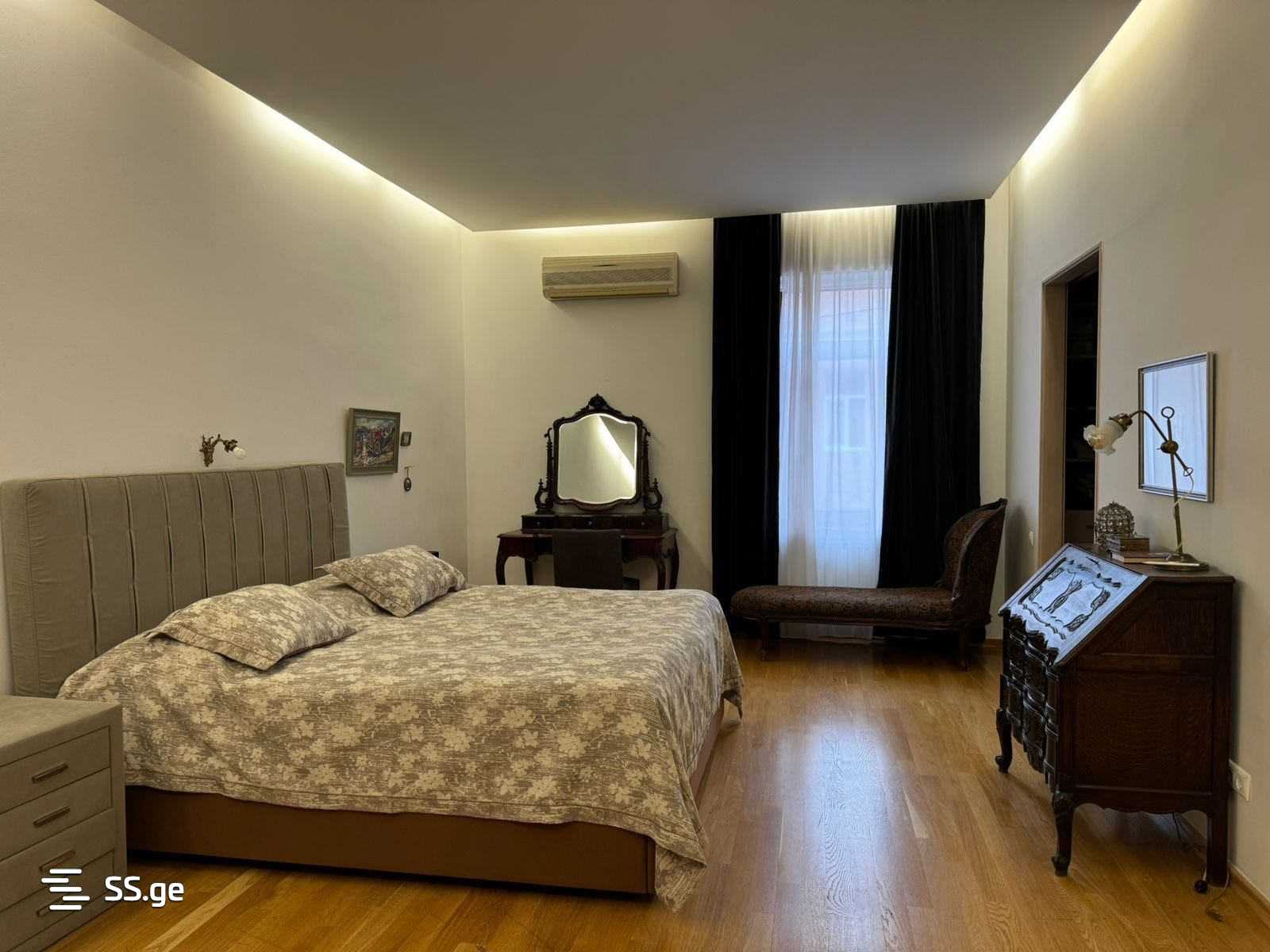 kutateladze st. - 4 rooms