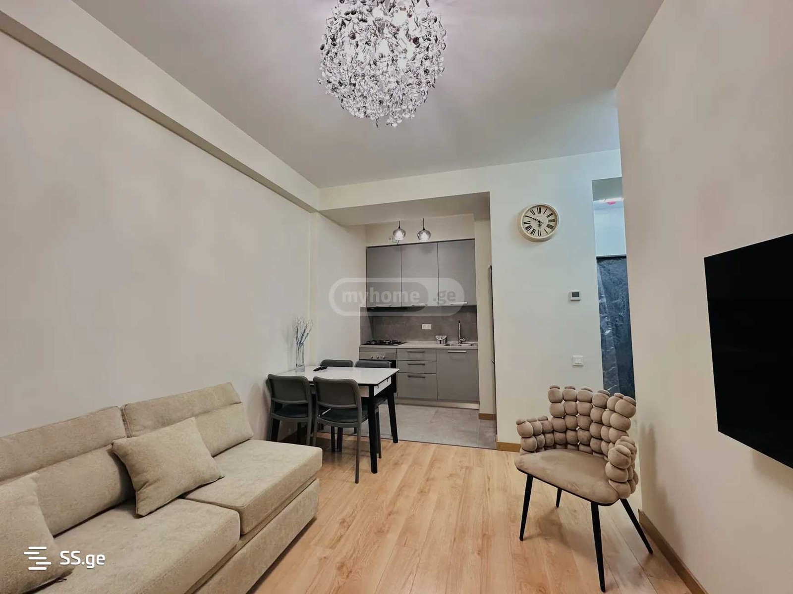 gazapkhuli st. 4 - 2 rooms