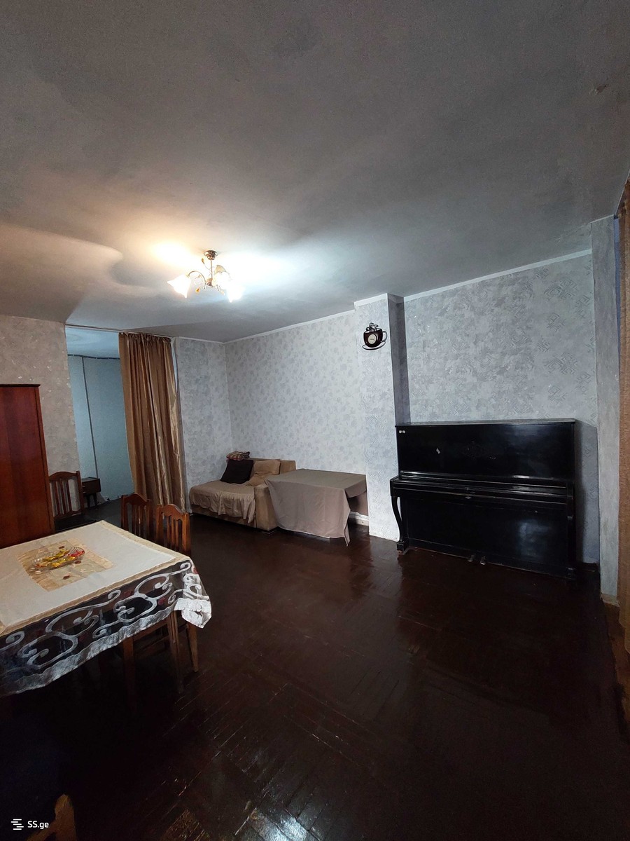 Fighters for the Unity of Georgia st. 29 - 3 rooms