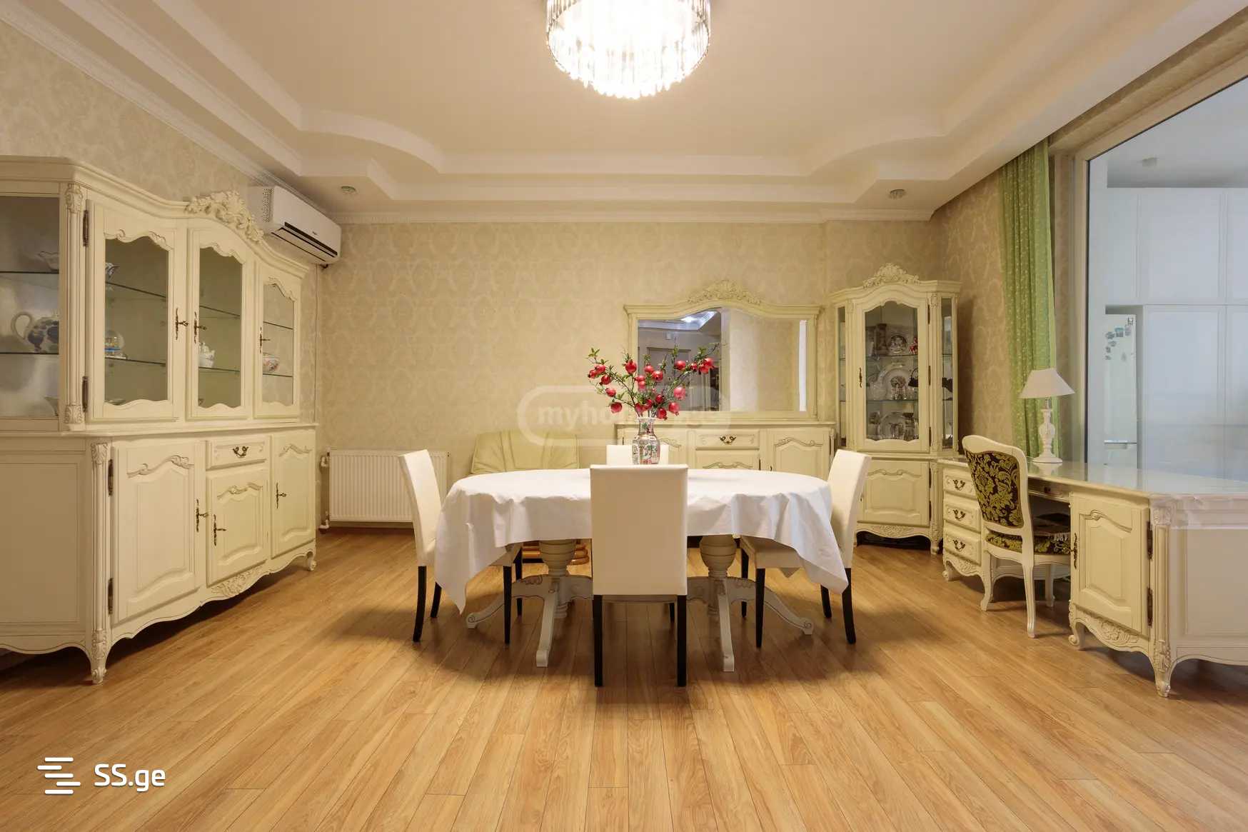 Kartozia st. 0 - 4 rooms