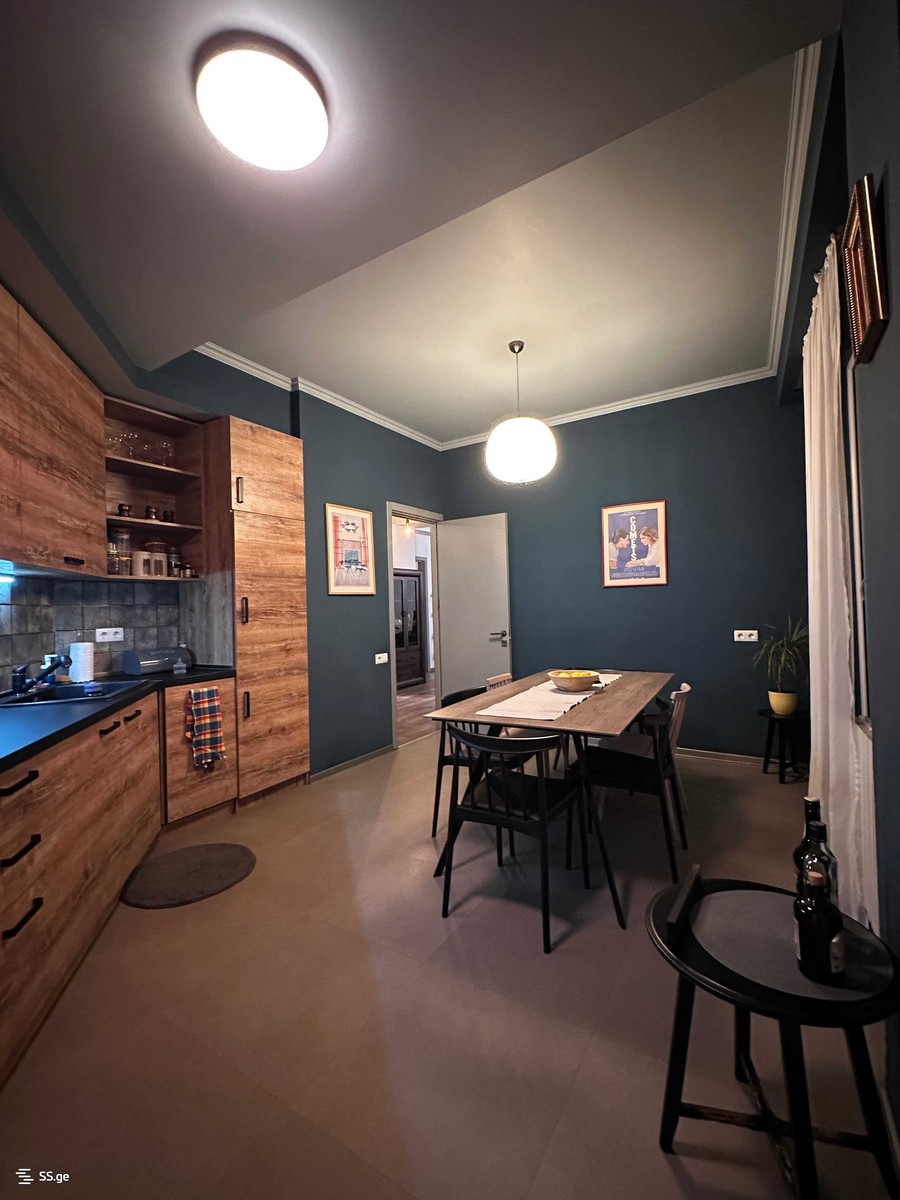 chovelidze st. 8 - 3 rooms