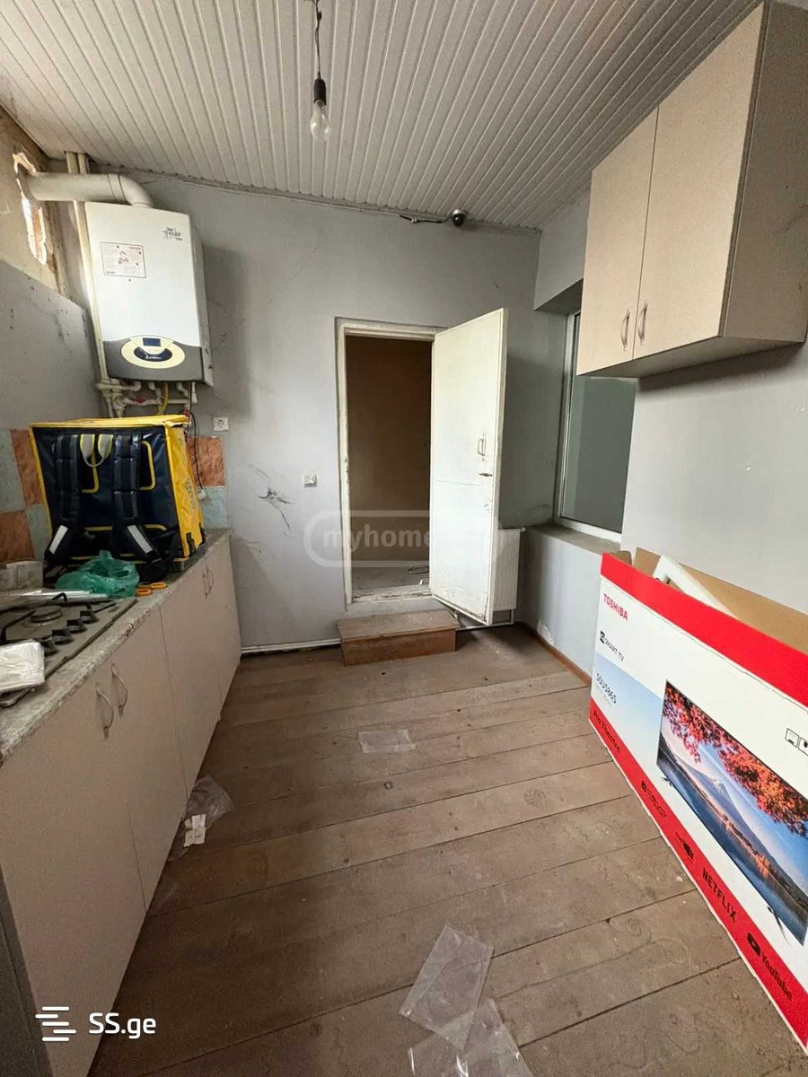 gagarin st. - 3 rooms