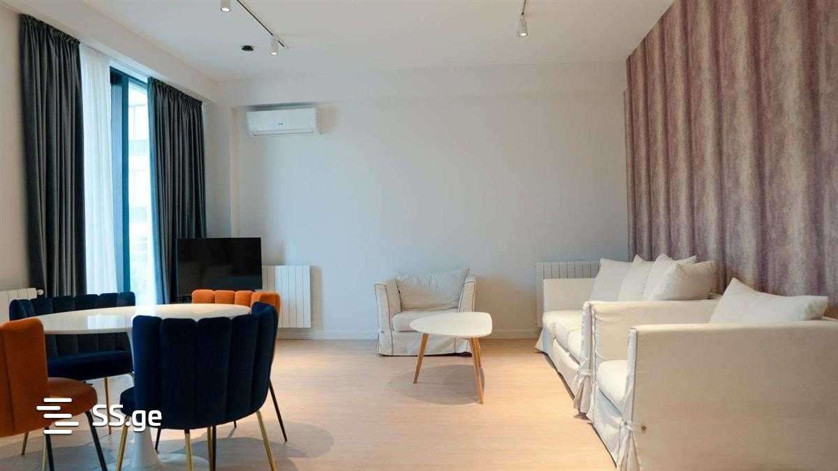 Heroes Square 11 - 3 rooms