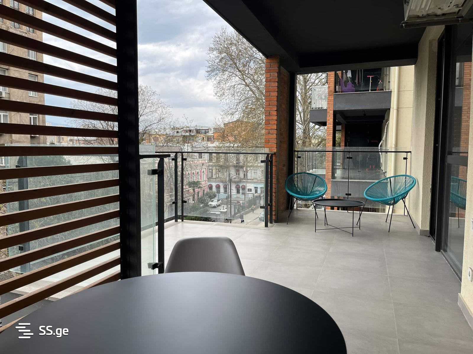cinamdzgrishvili st. 125 - 3 rooms
