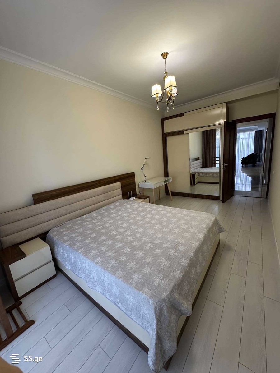 ingorokhva st. 17 - 3 rooms