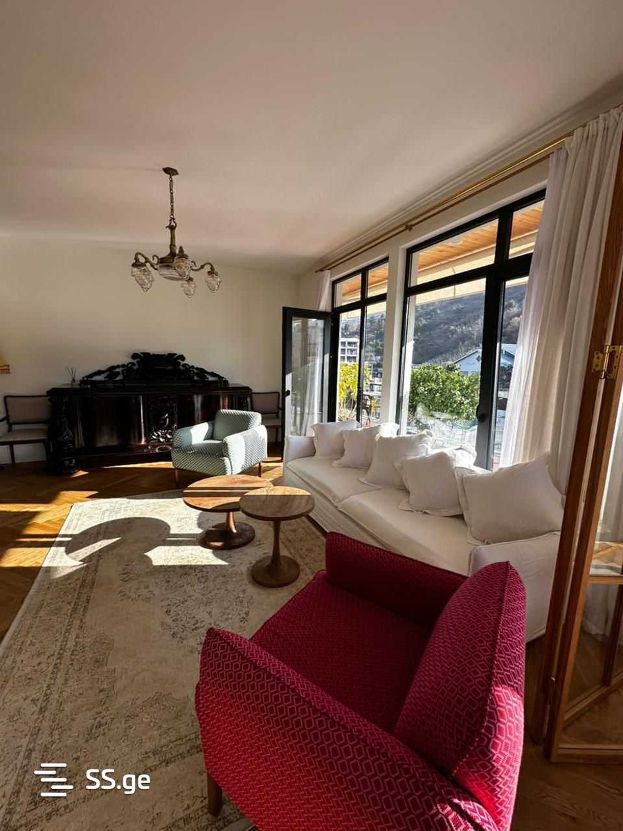 t. tabidze st. - 6 rooms