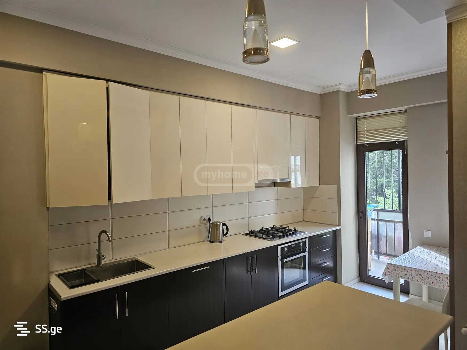 Gr. Robakidze Ave - 3 rooms