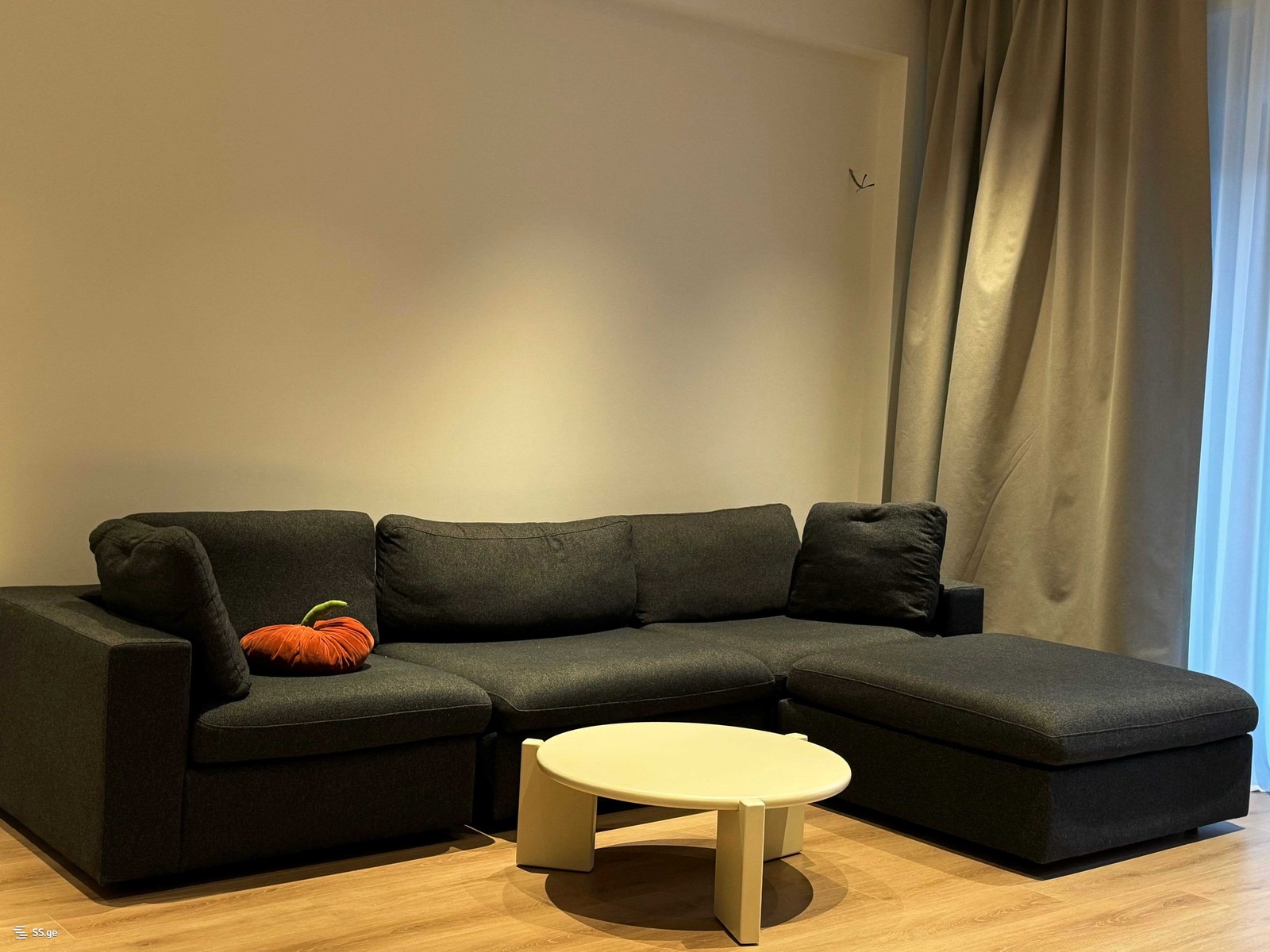 irbakhi st. 1 - 3 rooms