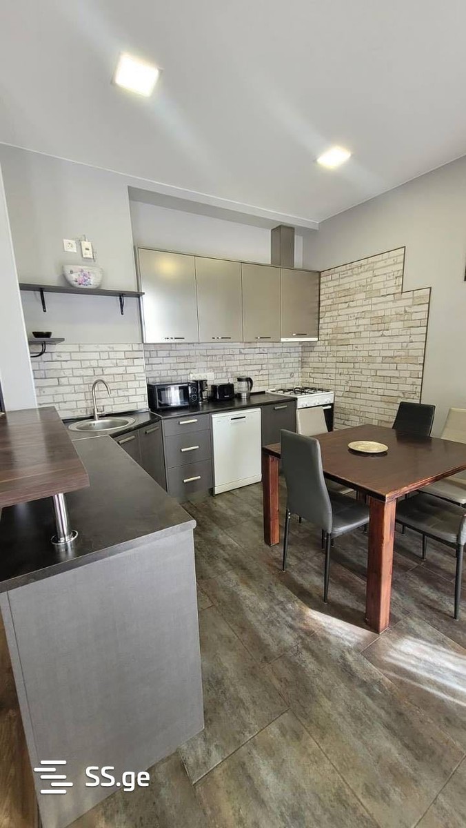 i. nikoladze st. 3 - 4 rooms