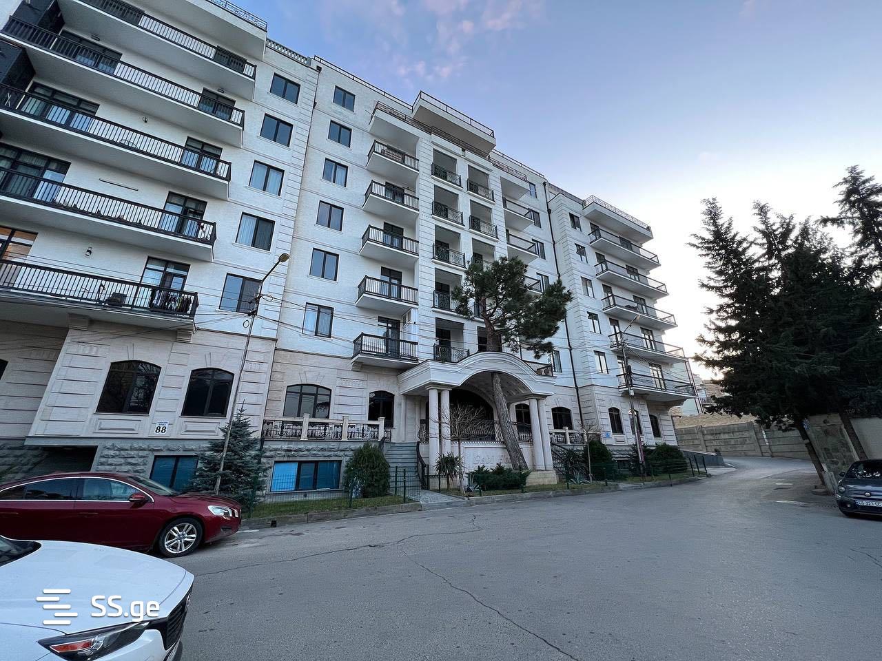 sairme st. 88 - 2 rooms