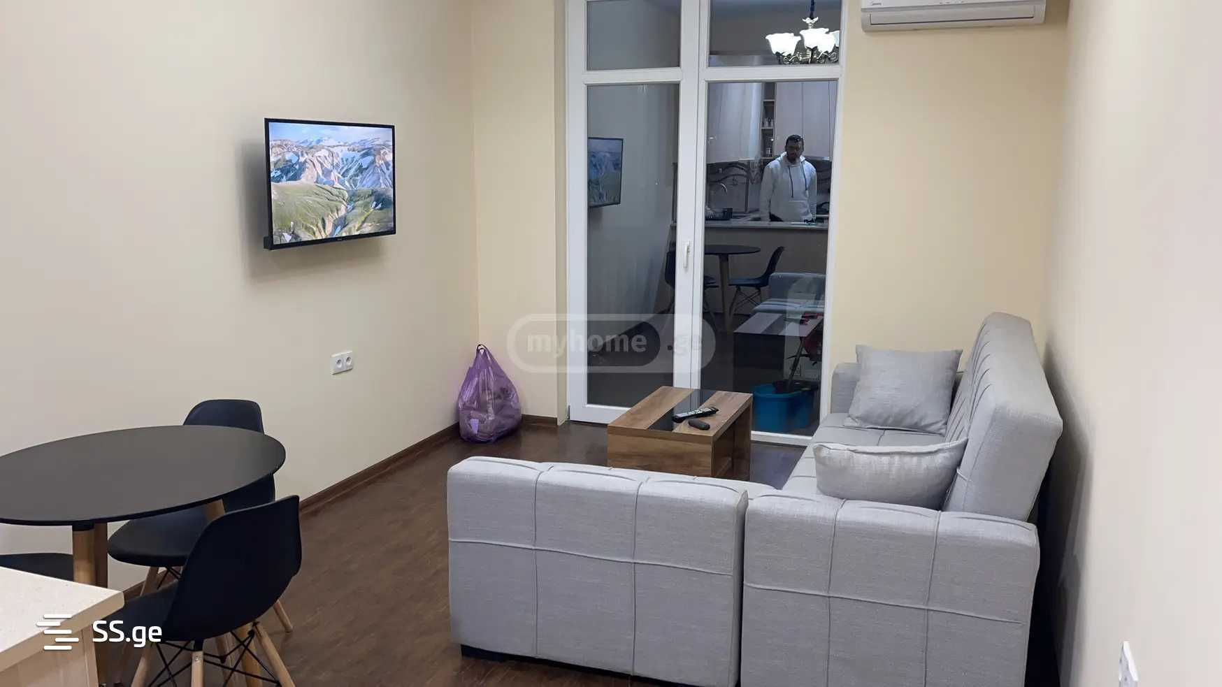 navtlugi st. 0 - 2 rooms