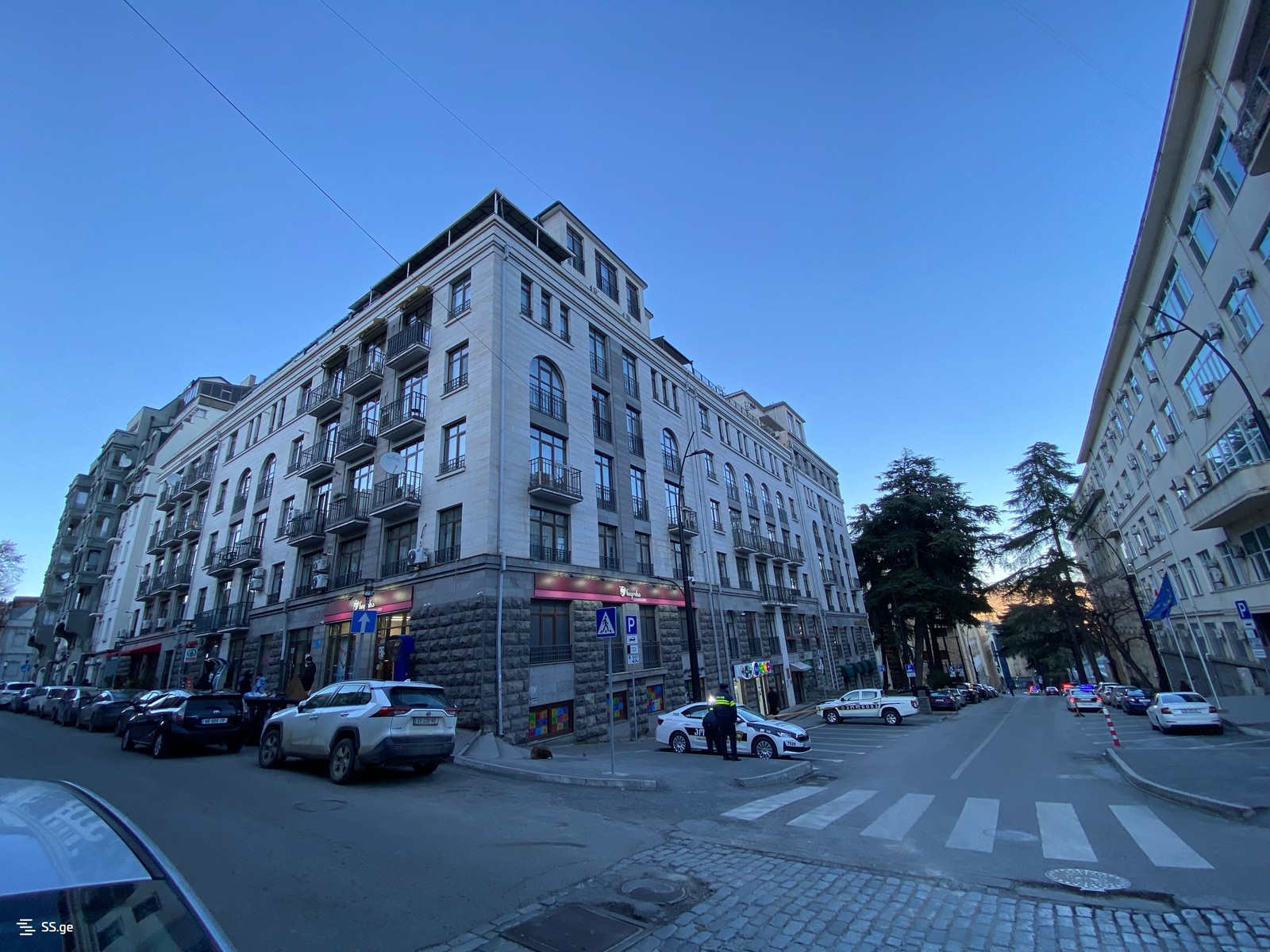 ingorokhva st. 17 - 4 rooms