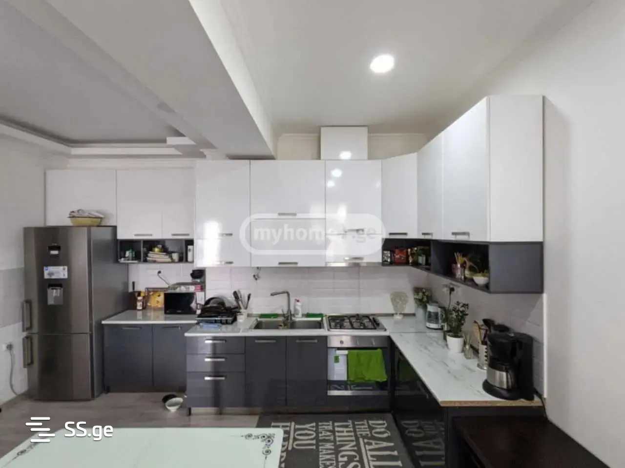 Marshal Archil Gelovani Ave. - 3 rooms