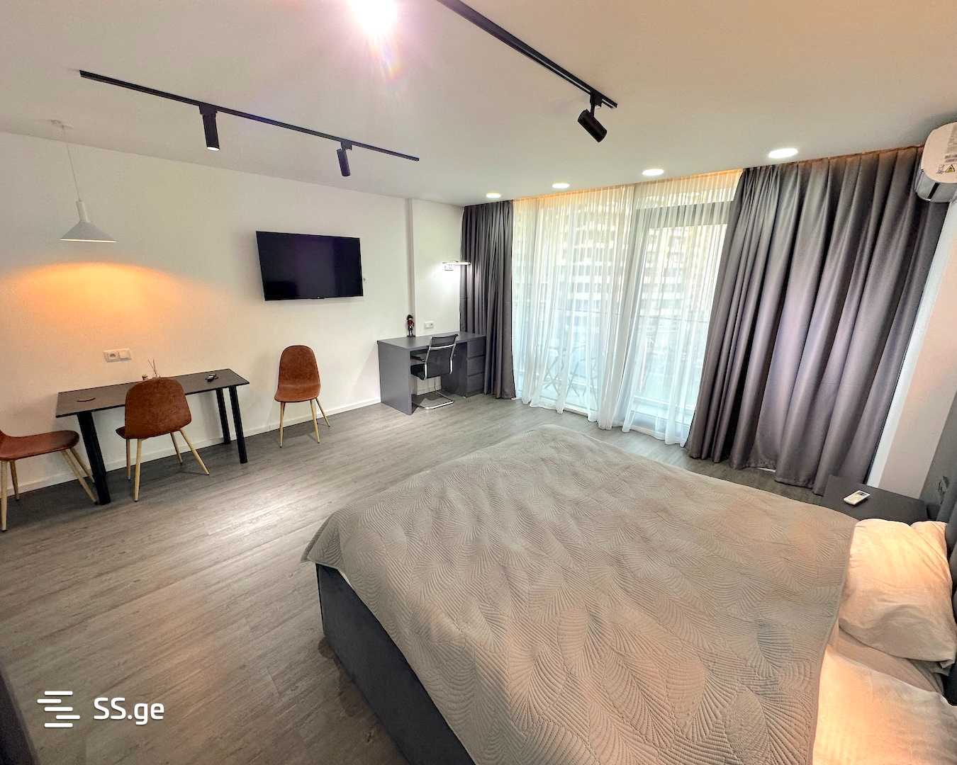 Lech and Maria Kaczynski street - 1 rooms