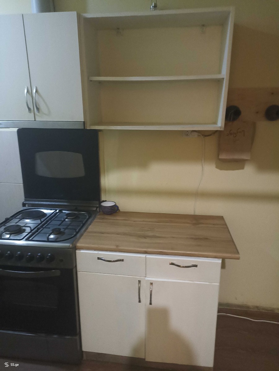 uznadze st. 79/81 - 3 rooms