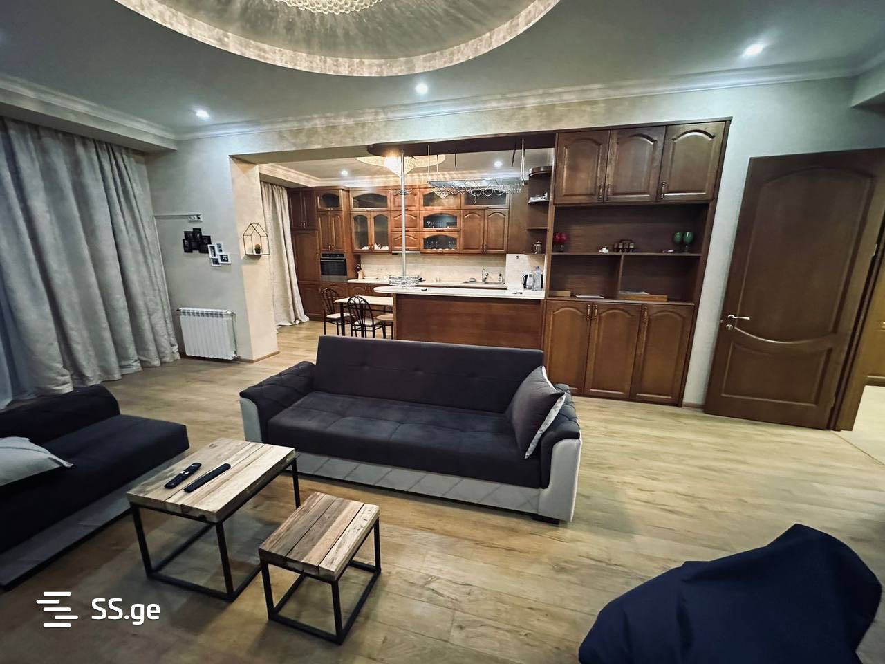 bakhtrioni st. 11B - 3 rooms