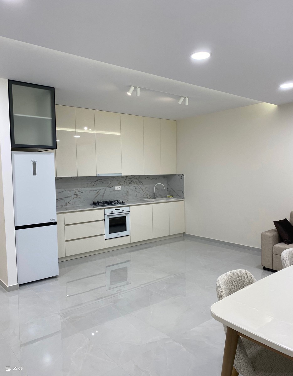 17 Shindiseli gmiri st. 4 - 3 rooms