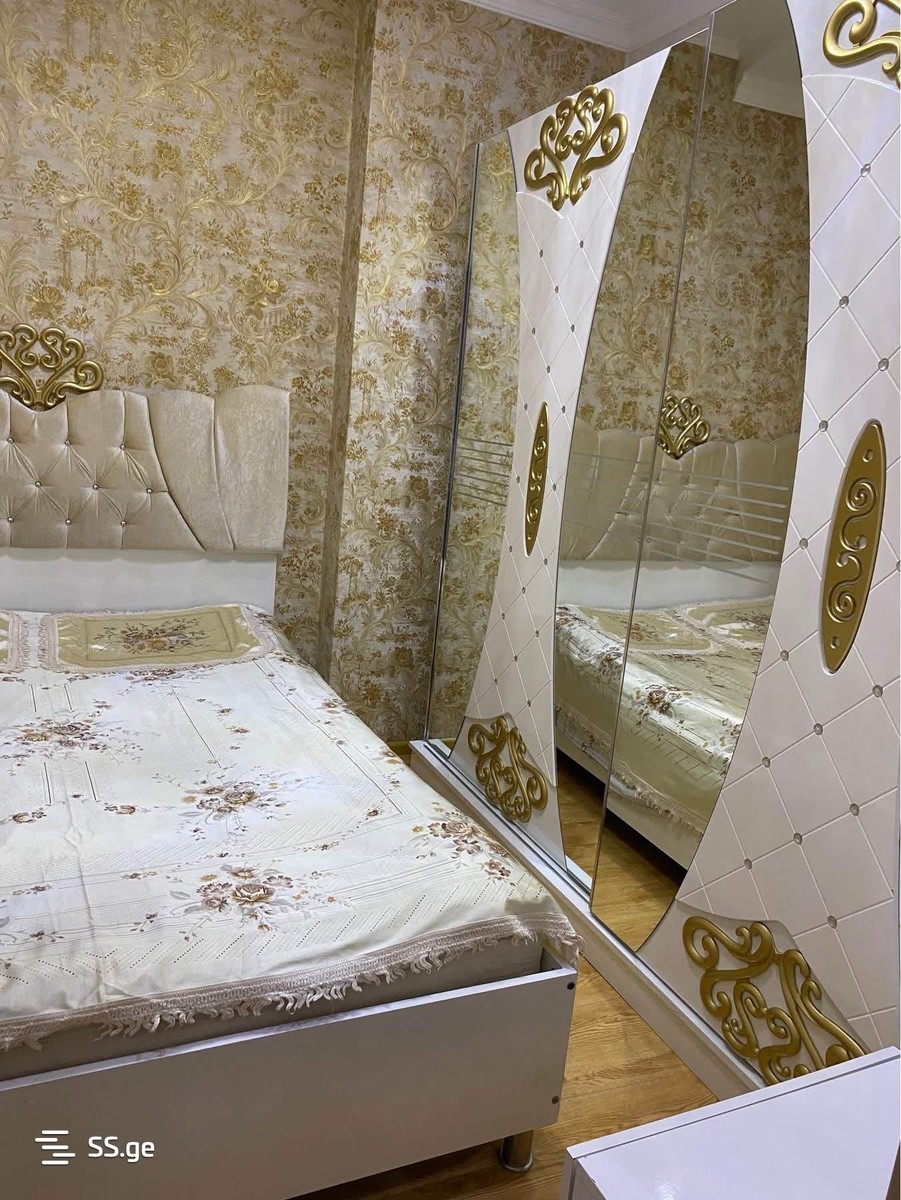 Sh. Inasaridze St. 16 - 4 rooms