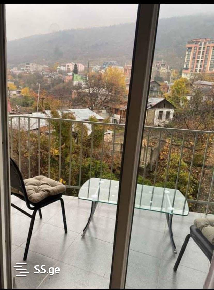 n. zhvania st. 10 - 3 rooms